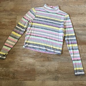 Long sleeve crop top